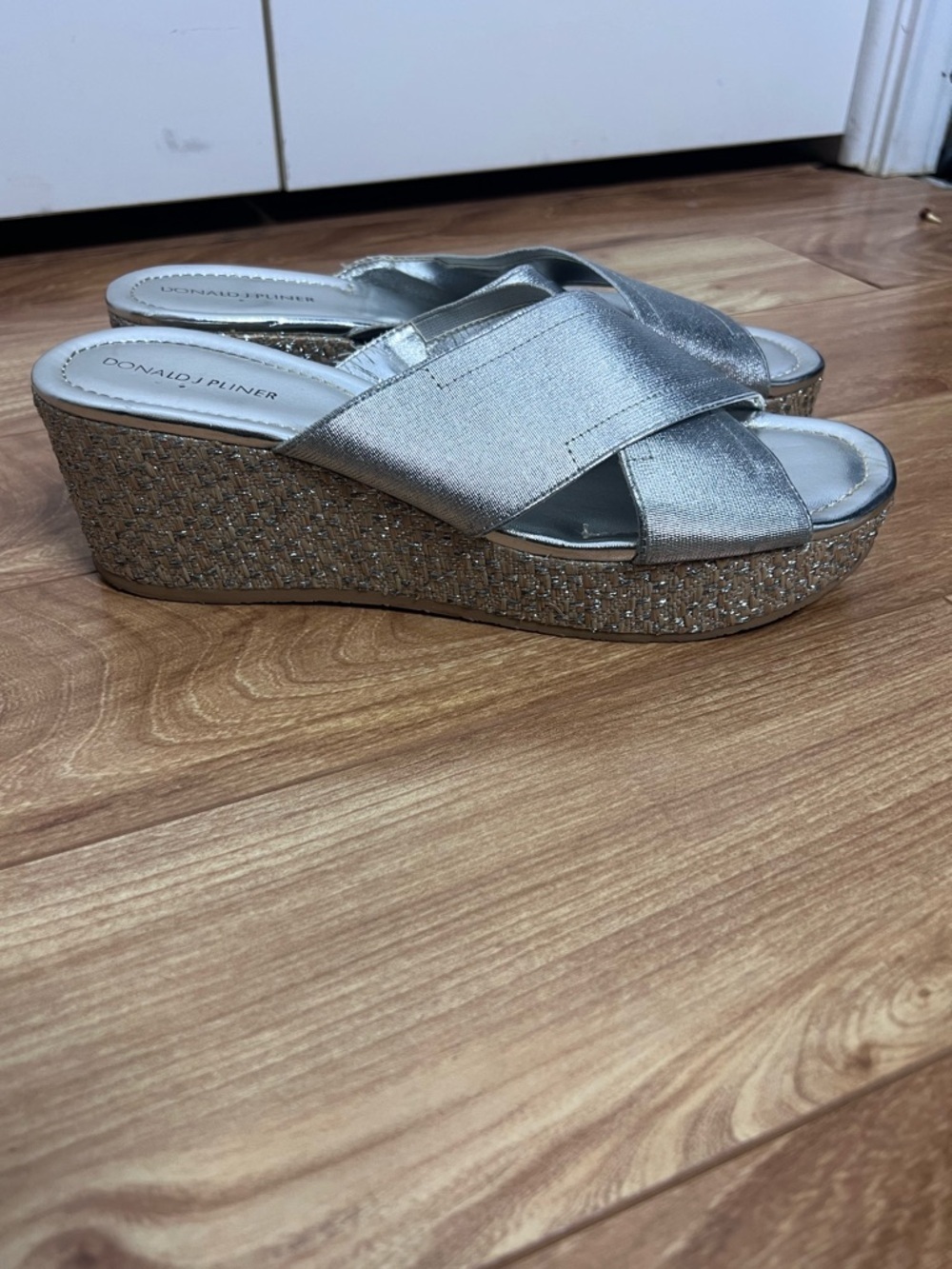 Donald J. Pliner Savi / Savee Metallic Platform Wedge Sandals – Women’s 9.5